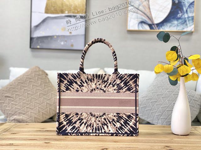 Dior女包 迪奧Book Tote多色刺繡帆布托特包 Dior刺繡購物袋  dfk1660